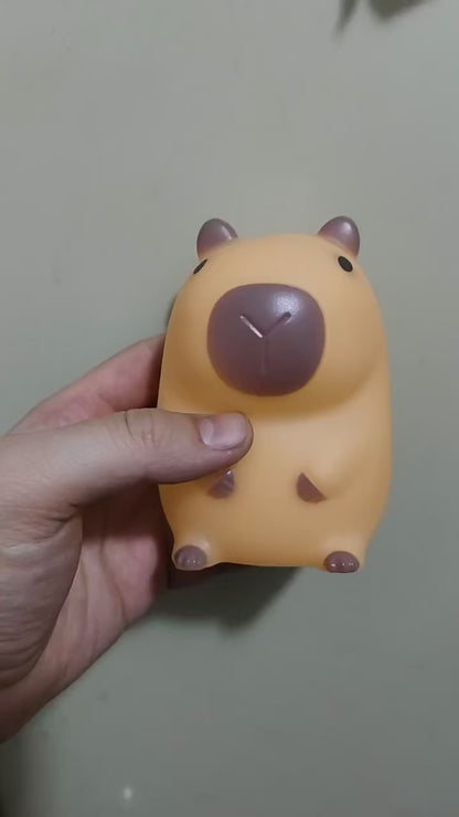 UpSunnie Capybara Lamp